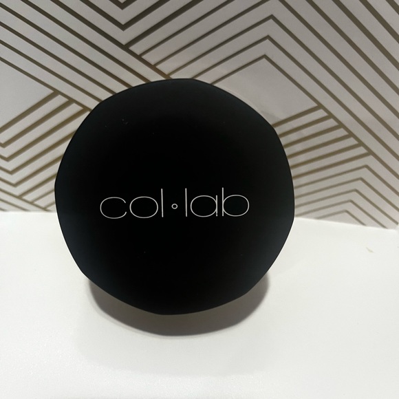 Col-lab Setting Powder - Picture 3 of 5